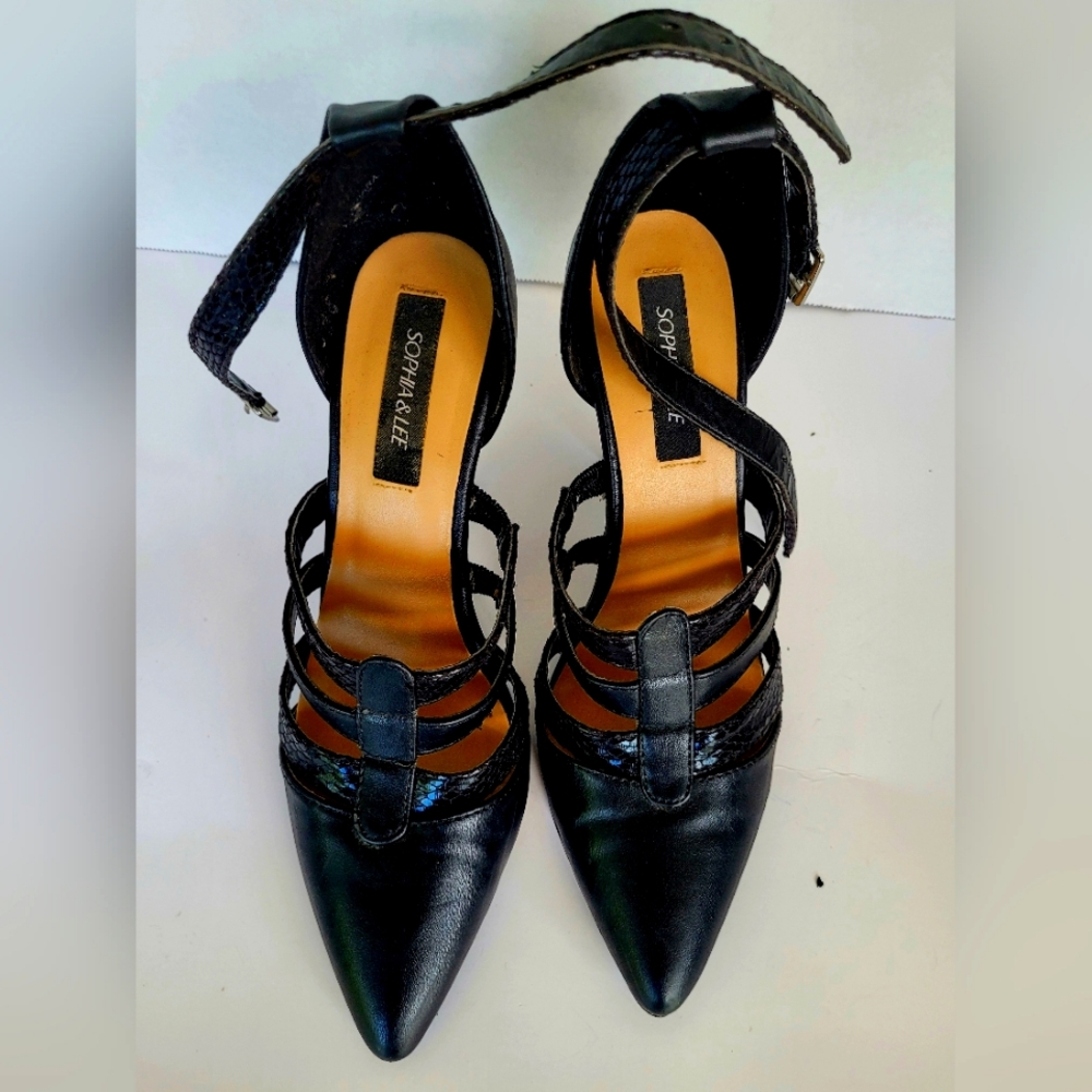 Sophia And Lee 4 inch Leather Heels Size 8